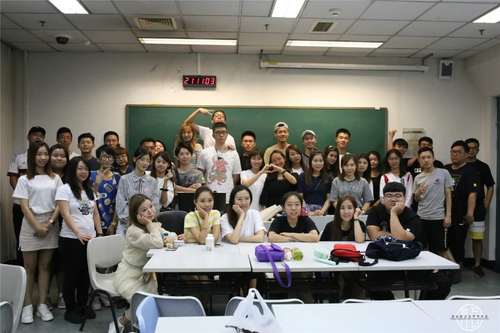 2澳门城市大学北京学习交流团与北京语言大学同学合影留念 2澳门城市大学北京学习交流团与北京语言大学同学合影留念