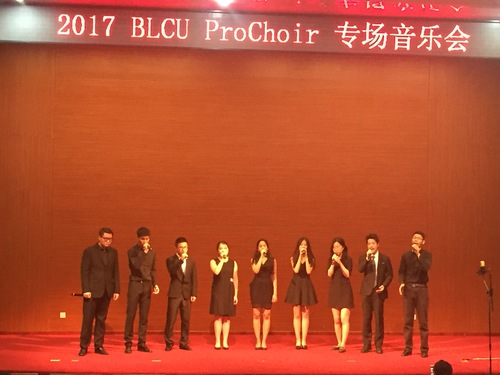 3 曲目《Somebody That I Used To Know》