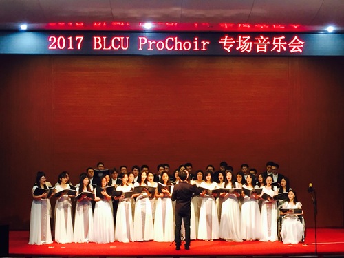 1 曲目《天空之城》