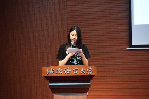 2 社理主席张梦盈发言 2 社理主席张梦盈发言