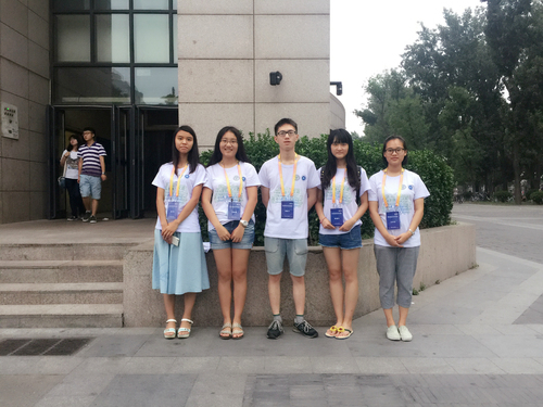 1 校园接待组志愿者 1 校园接待组志愿者