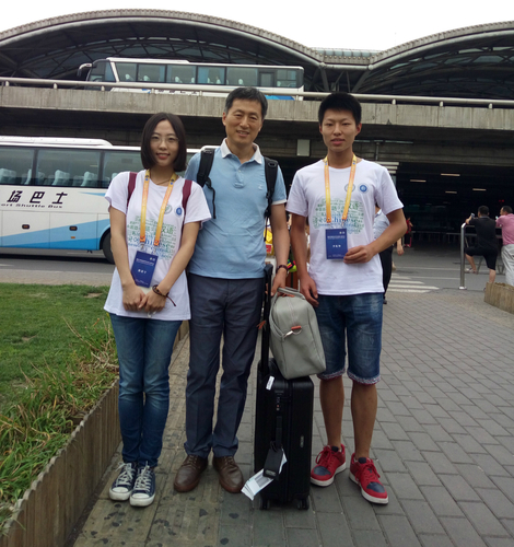 2 礼宾组机场接待志愿者 2 礼宾组机场接待志愿者