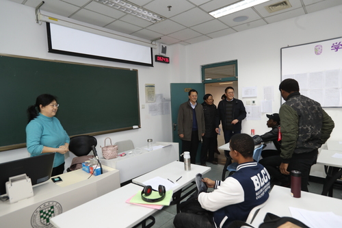 倪书记走进课堂 倪书记走进课堂