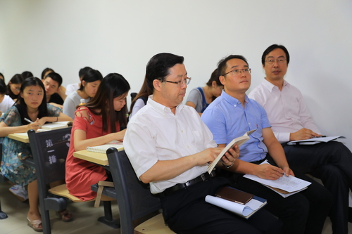 刘校长在人文社会科学学部课堂 刘校长在人文社会科学学部课堂