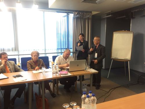 卢德平教授在工作坊做学术发言 卢德平教授在工作坊做学术发言