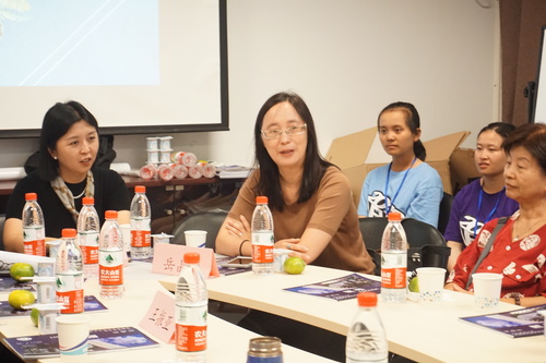 图3岳晶晶老师发言 图3岳晶晶老师发言