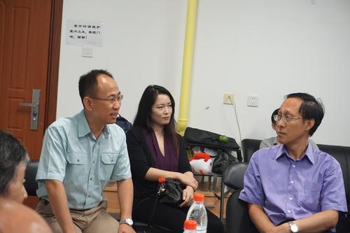 图8校友发言 图8校友发言