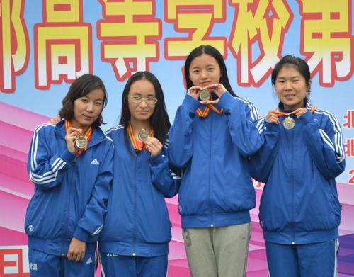 4X400米接力亚军 4X400米接力亚军