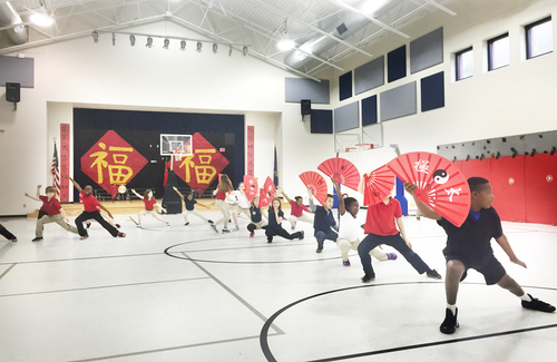 布奥德小学太极扇表演 布奥德小学太极扇表演