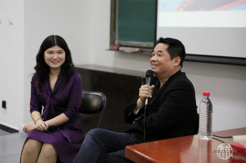 1主持人与陈铭章导演访谈环节 1主持人与陈铭章导演访谈环节