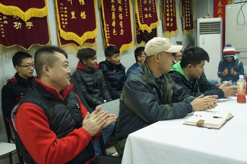 亲切交流 亲切交流