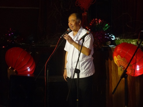 大使用流利的西语即兴演讲 大使用流利的西语即兴演讲