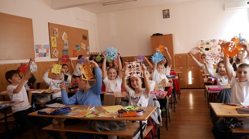 我们的剪纸很漂亮 我们的剪纸很漂亮