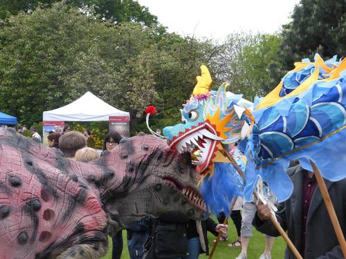 五月节-中国龙大战恐龙 五月节-中国龙大战恐龙