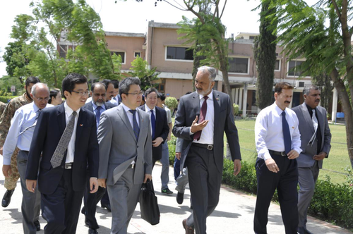 国家汉办代表团一行访问伊斯兰堡孔子学院 国家汉办代表团一行访问伊斯兰堡孔子学院