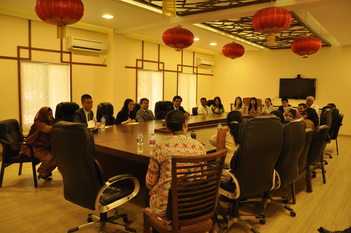 座谈会 座谈会