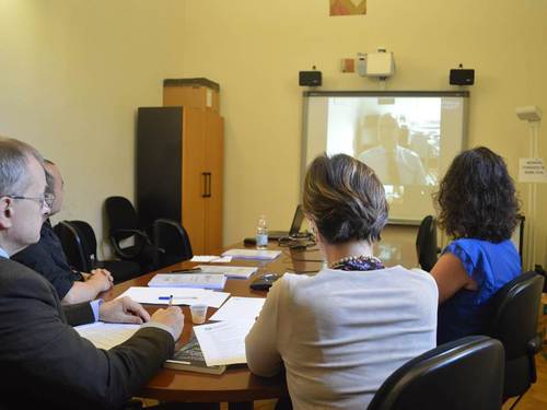 米兰天主教圣心大学校长代表Cocconcelli教授在理事会视频连线上致辞 米兰天主教圣心大学校长代表Cocconcelli教授在理事会视频连线上致辞