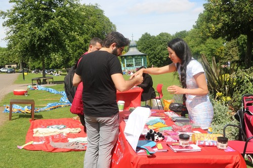 爱心义卖 -中国纪念品展卖 爱心义卖 -中国纪念品展卖