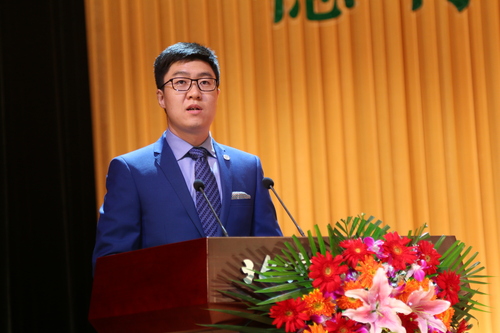 辅导员代表李超发言 辅导员代表李超发言