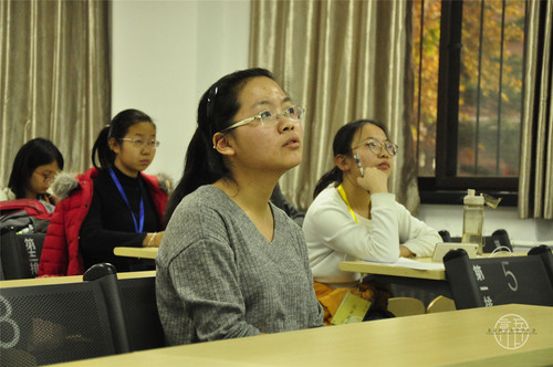 3面试环节中选手回答问题 3面试环节中选手回答问题