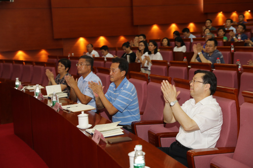 7349733.jpg 7349733.jpg