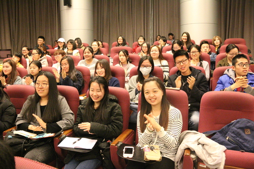 同学们认真听讲 同学们认真听讲