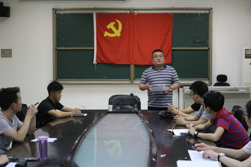 曹国良老师主持讲座 曹国良老师主持讲座