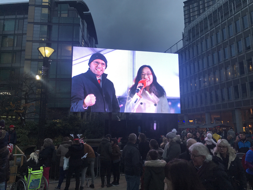 谢菲孔院英方院长赵霞博士介绍蝶变主题意义 谢菲孔院英方院长赵霞博士介绍蝶变主题意义