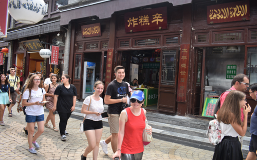 2018.7.30 锡比乌孔院夏令营新闻:行万里路,追中国梦!929 2018.7.30 锡比乌孔院夏令营新闻:行万里路,追中国梦!929