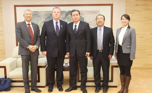 与爱尔兰都柏林理工大学合影 与爱尔兰都柏林理工大学合影