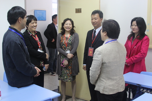 领导视察考试现场 领导视察考试现场