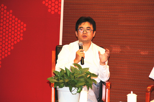 知名策展人曹恺 知名策展人曹恺