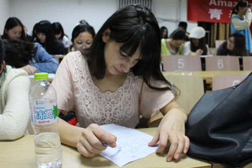 国际学生认真作答试题 国际学生认真作答试题