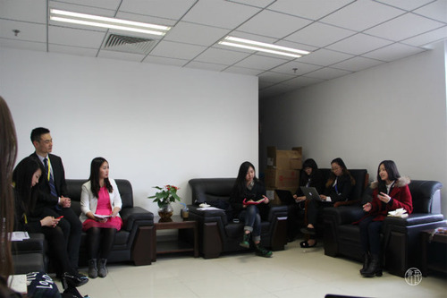 各校代表交流经验 各校代表交流经验