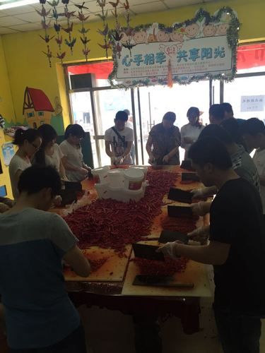 剁辣椒制作辣酱 剁辣椒制作辣酱