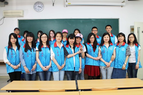 1北语亚信非政府论坛首次年会志愿者培训合影 1北语亚信非政府论坛首次年会志愿者培训合影