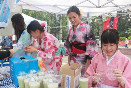 丰富的展台布置 丰富的展台布置