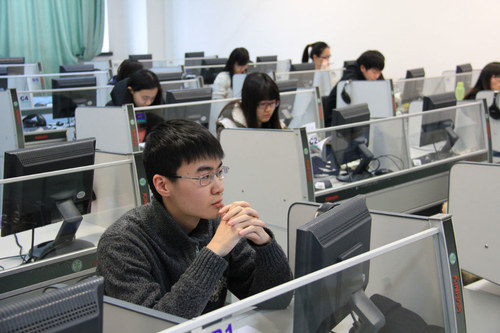 口译大赛英语交传组初赛现场 口译大赛英语交传组初赛现场