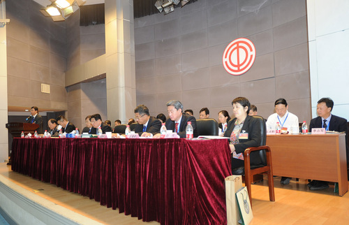 主席台 (1) 主席台 (1)