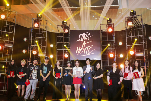 2 十组选手合影留念 2 十组选手合影留念