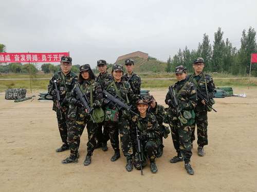 训练场合影 训练场合影