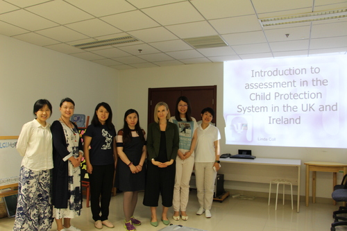 Linda Coll社工分享沙龙合影 Linda Coll社工分享沙龙合影