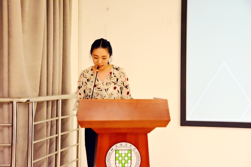 2校团委邹泺铱老师介绍北语“一带一路”国际合作高峰论坛志愿服务情况 2校团委邹泺铱老师介绍北语“一带一路”国际合作高峰论坛志愿服务情况