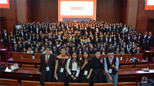 4 全体学生会工作人员合照 4 全体学生会工作人员合照