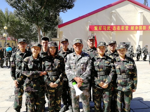 军训基地合影 军训基地合影