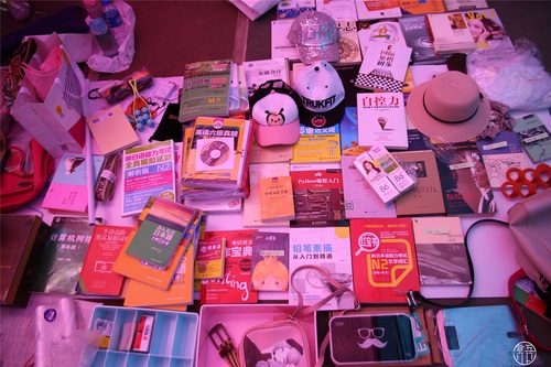 4跳蚤市场出售商品(1)