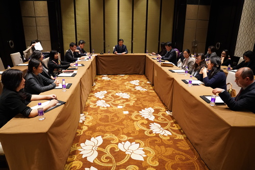 中方院长座谈会 - 复件 中方院长座谈会 - 复件