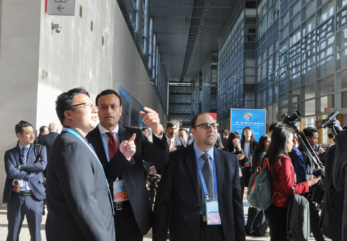 4 高级别会议小语种翻译志愿者工作照片 4 高级别会议小语种翻译志愿者工作照片