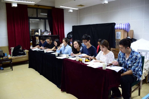 5 中外学生艺术团招新现场 5 中外学生艺术团招新现场