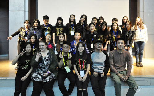 学生会工作人员合影留念 学生会工作人员合影留念